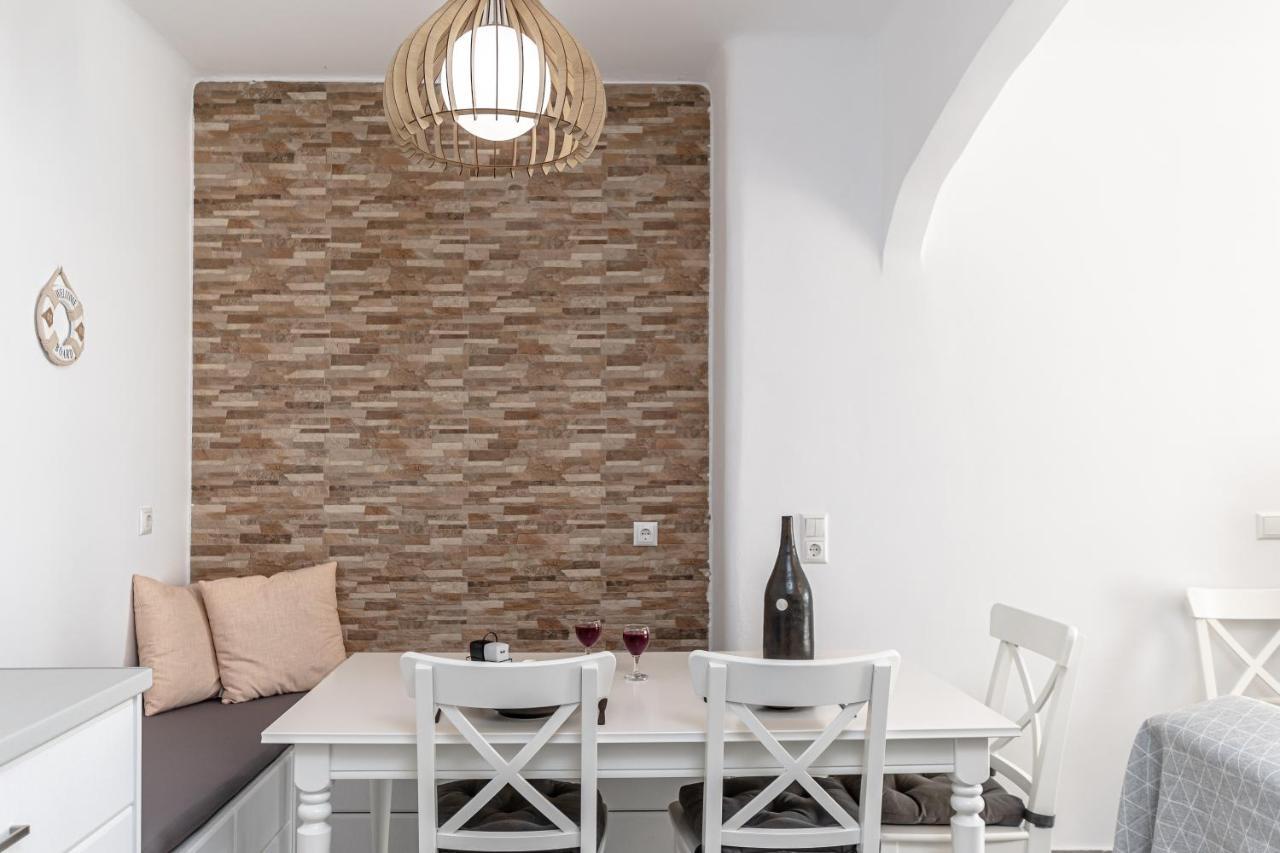 Dionysus House And Ariadne Apartment Stelida  Exterior photo
